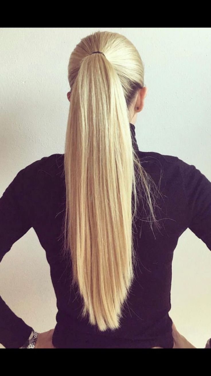 Супер длинные волосы в хвостике