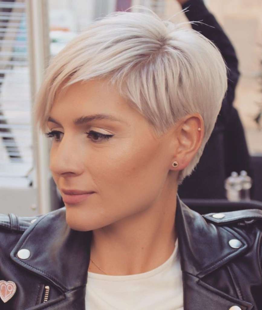 Глеб Калюжный прическа кроп