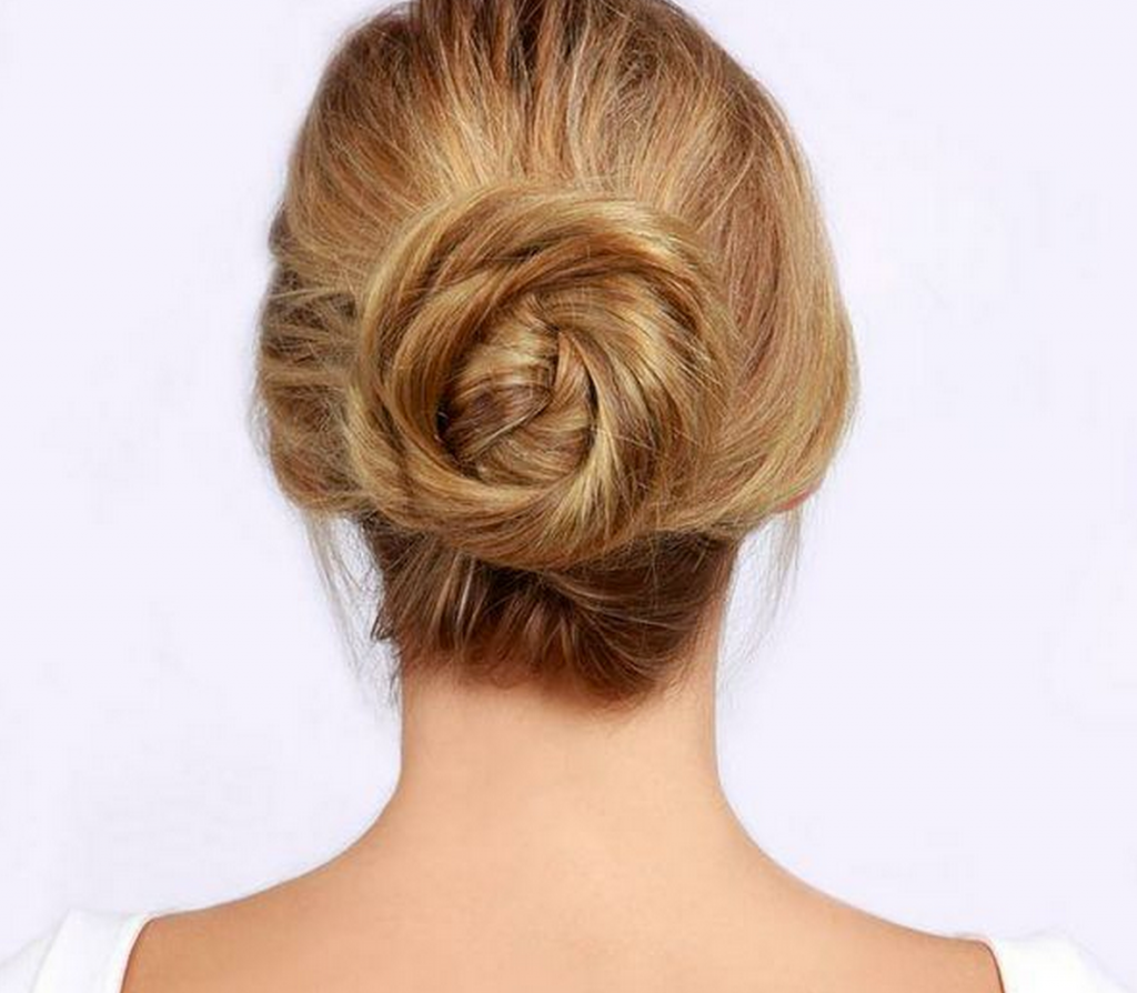 Простые причёски на короткие и длинные волосы