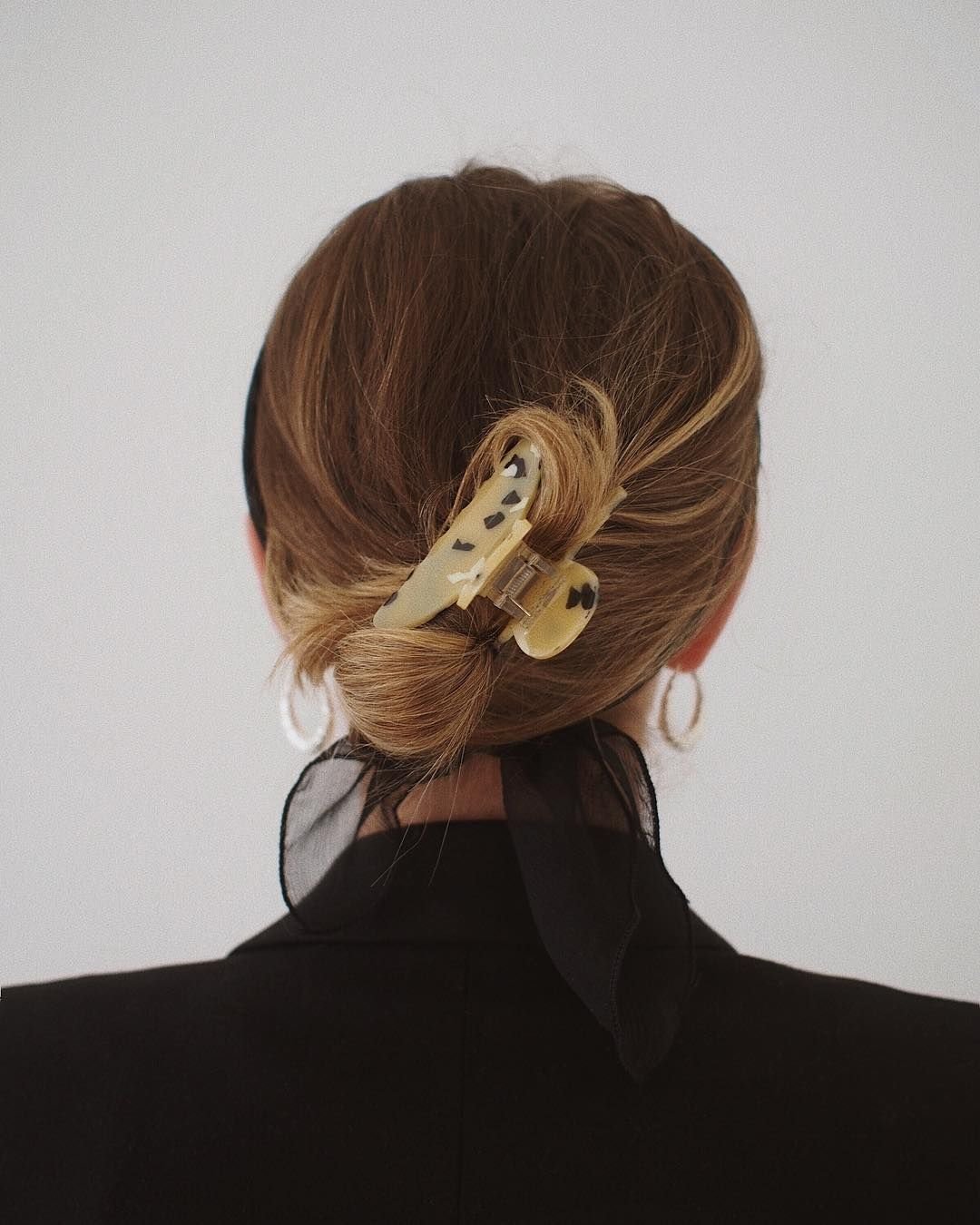 Прически с заколками