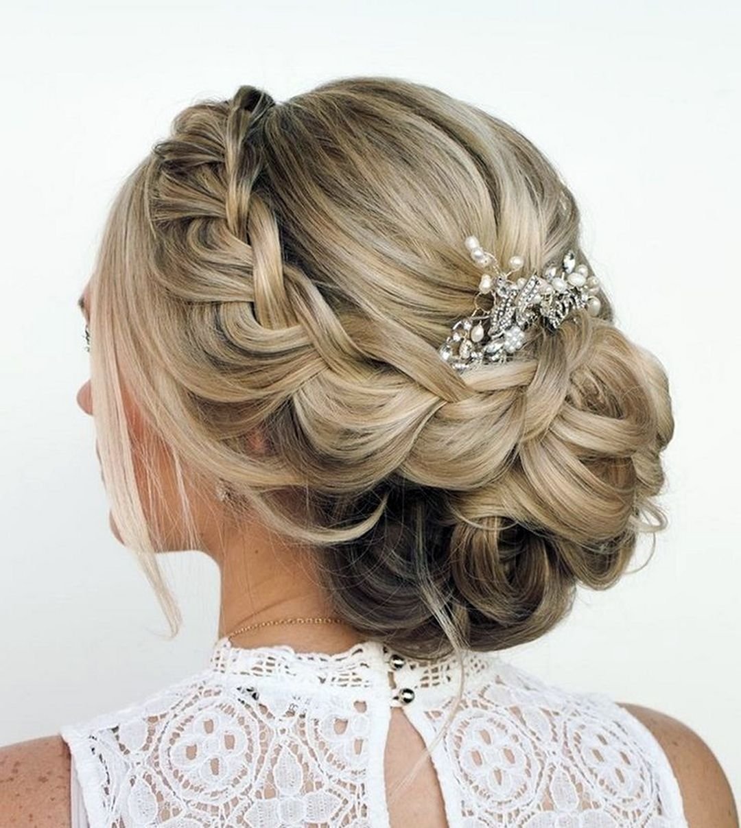 Романтический стиль прически