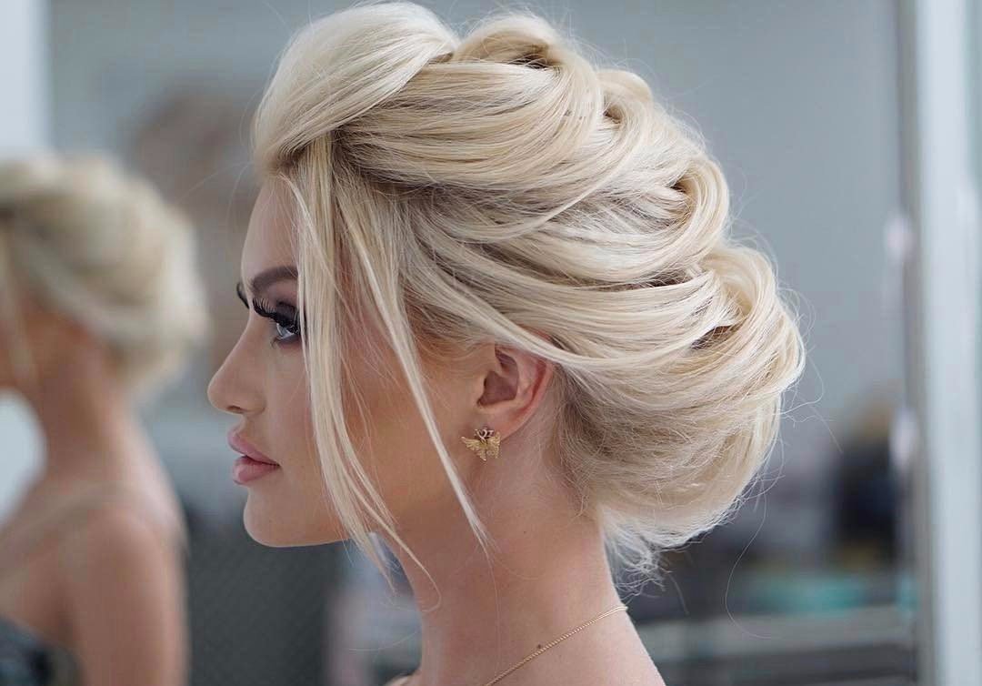 Прически на короткие волосы до плеч