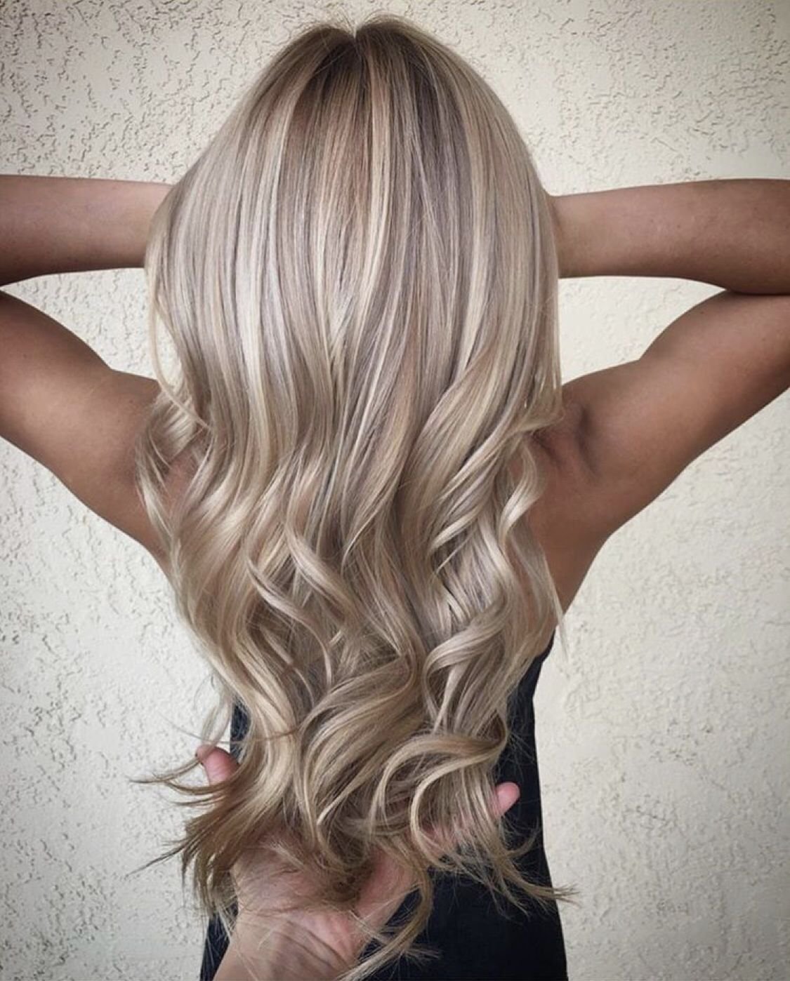 Платиновый блонд пепельный ледяной