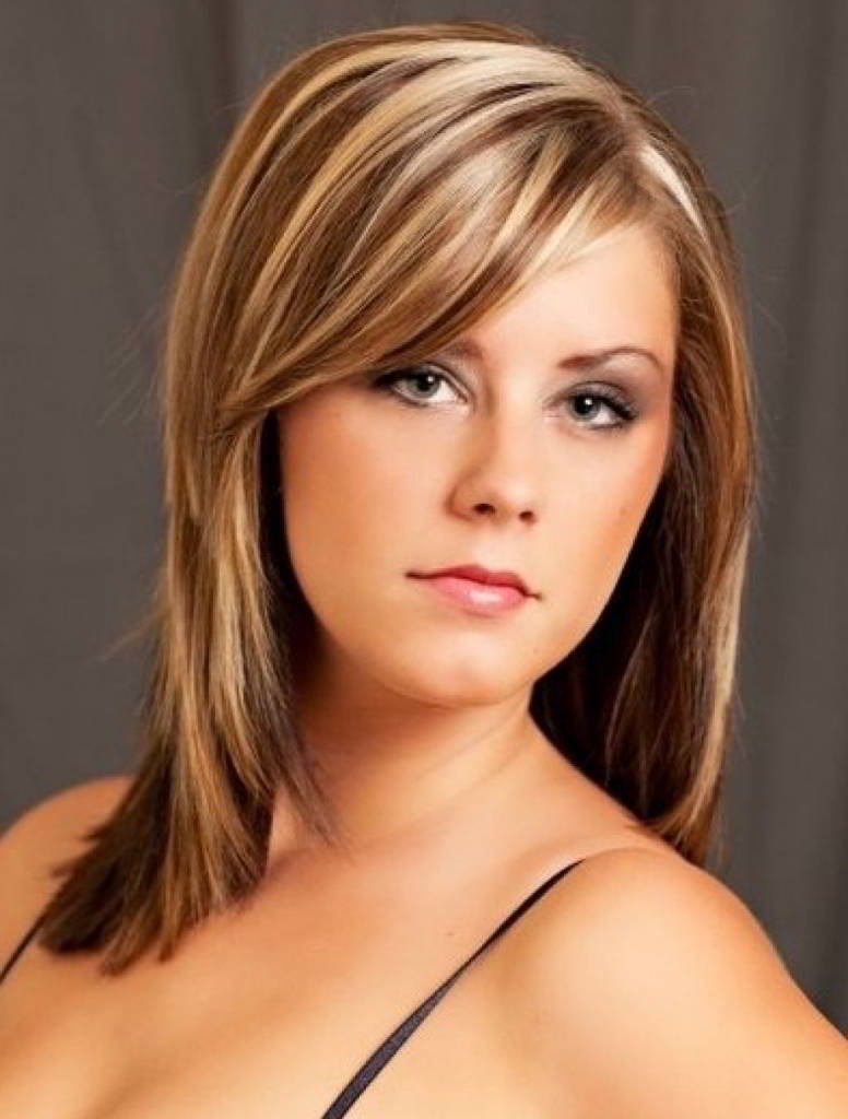 Стрижка круглое лицо волнистые волосы