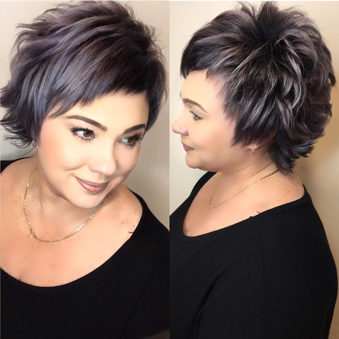 Каре стрижка 2022 с челкой для круглого лица для женщин за 50