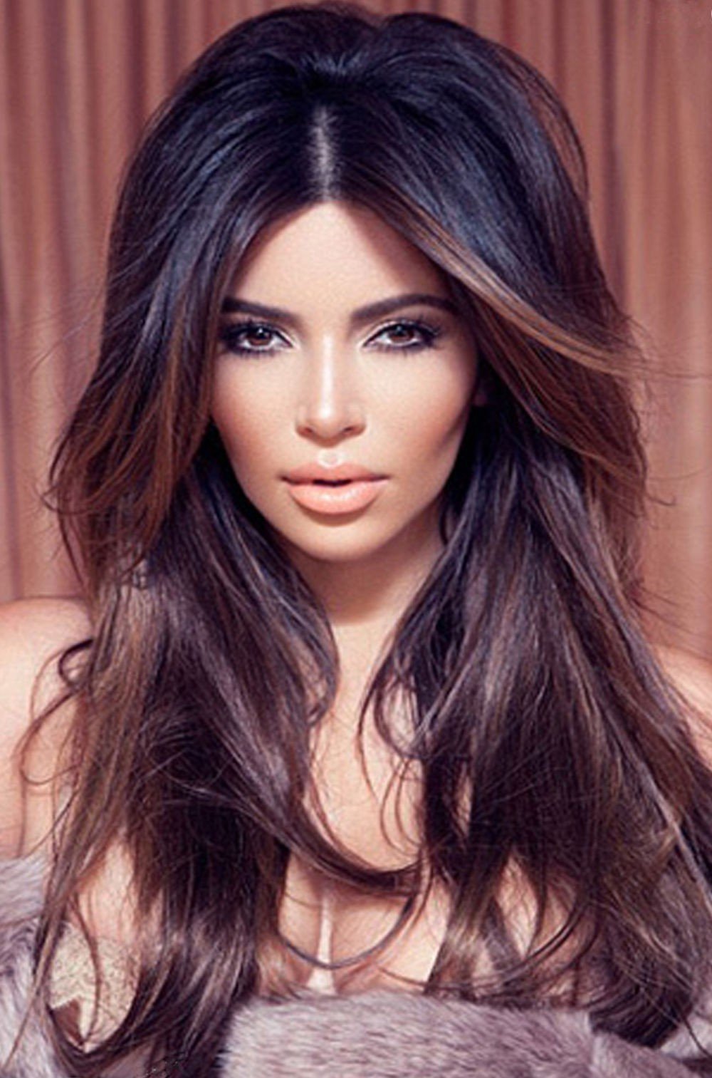 Модное мелирование 2021 на темные средние волосы