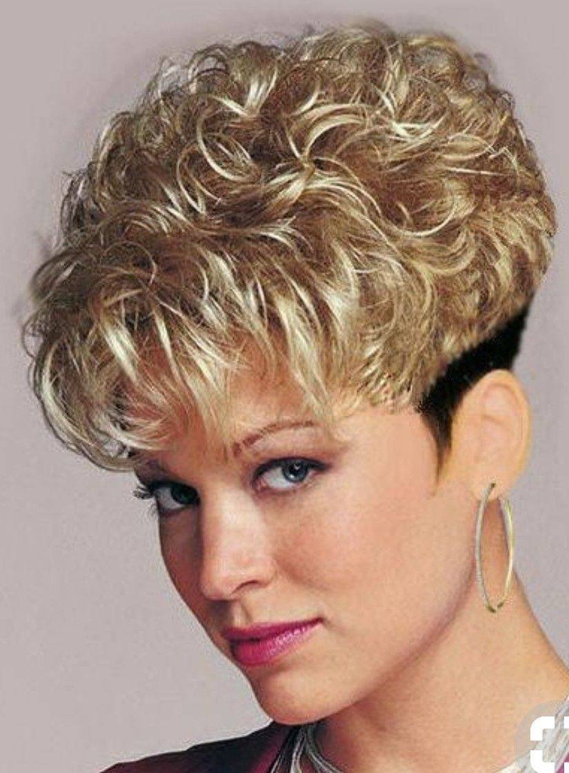 Стрижка Боб Гарсон на кудрявые волосы