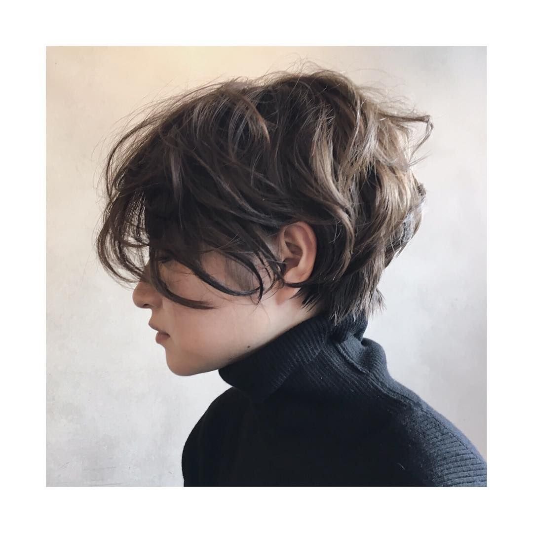 Стрижка корейский Боб Томбой Леви