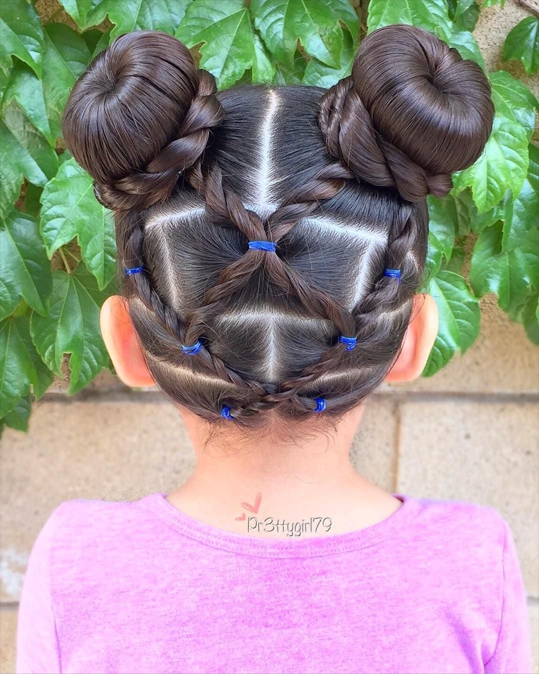 Прическа у Дины Авериной