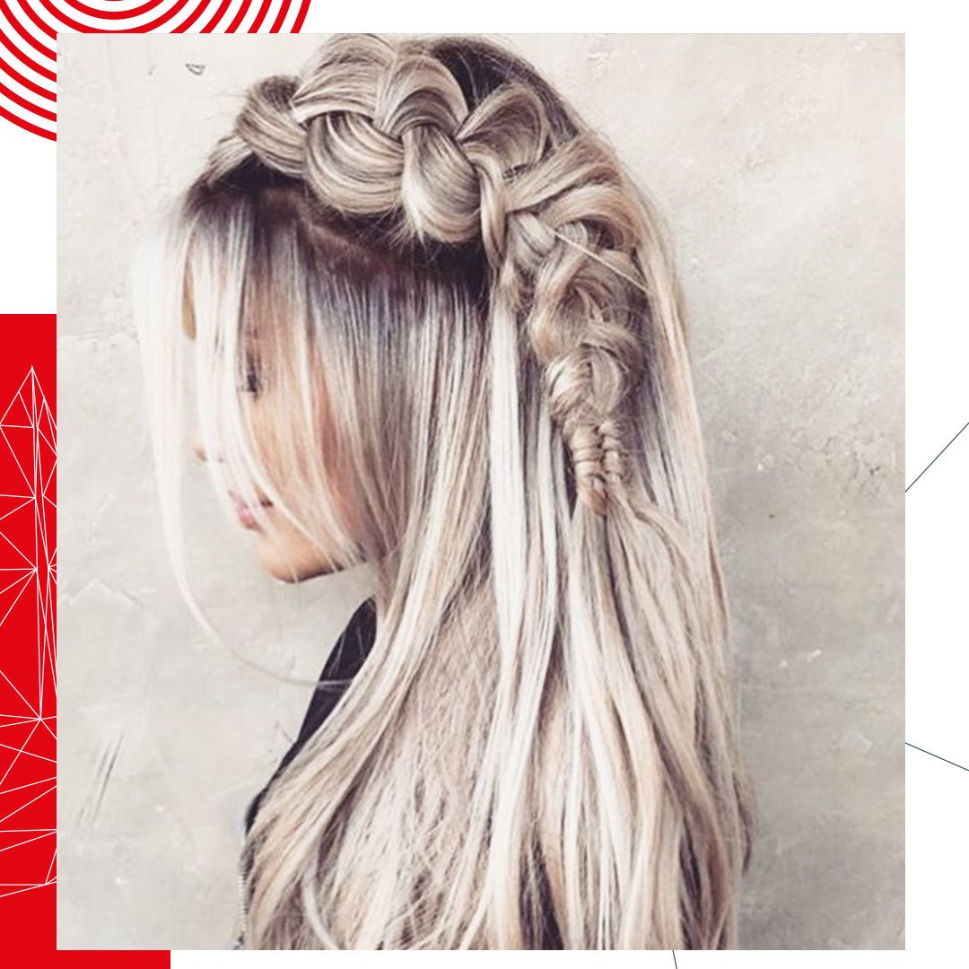 Распущенные волосы с косичками