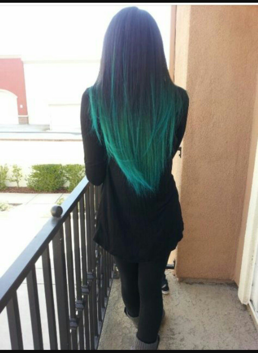 Модное окрашивание концов волос