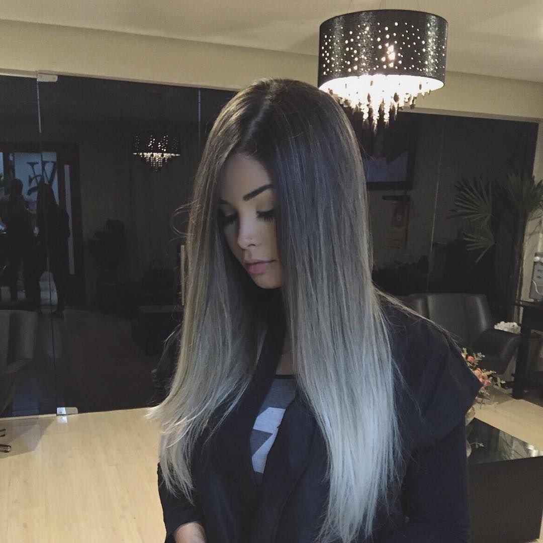 Русые волосы с белыми кончиками