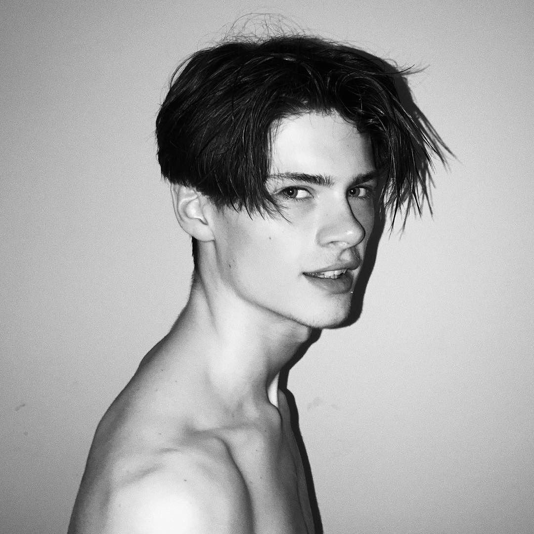 Фабиан грей прическа