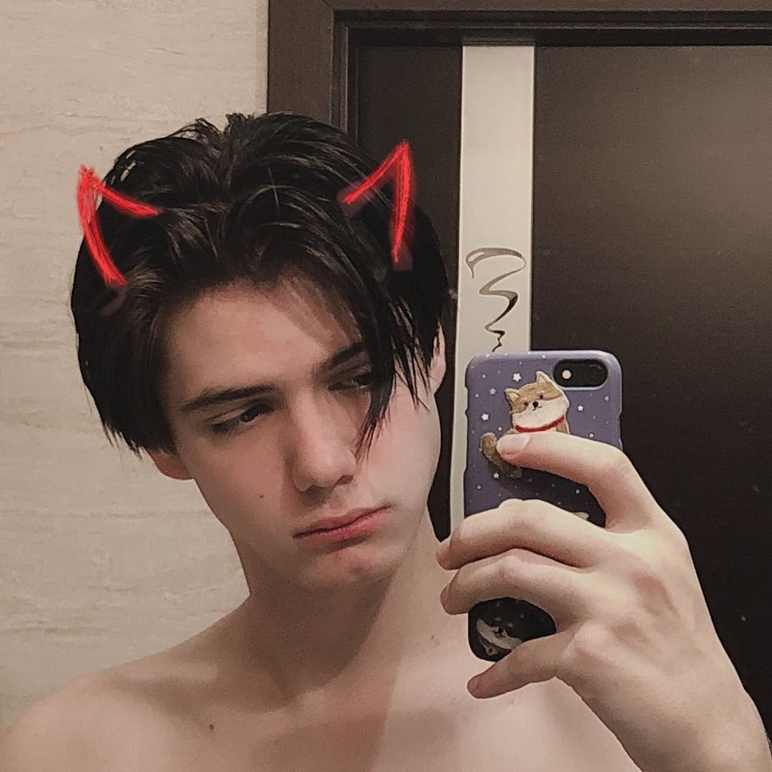 Даня Майков