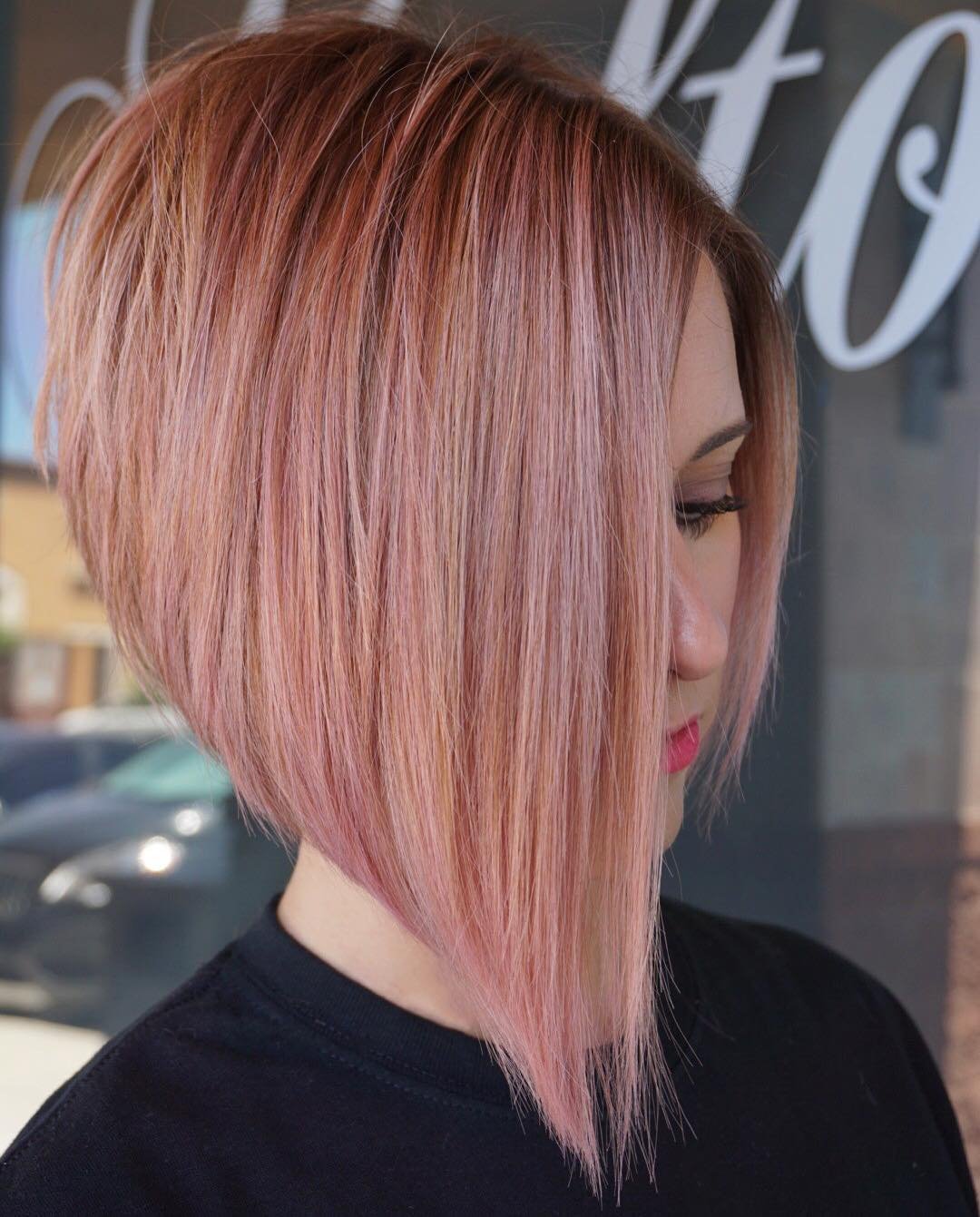 Удлиненное каре затылок