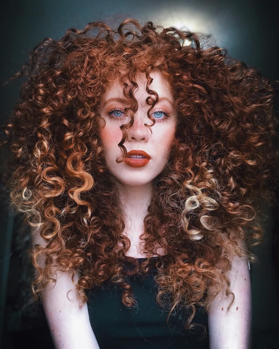 Кудрявые девушки Эстетика