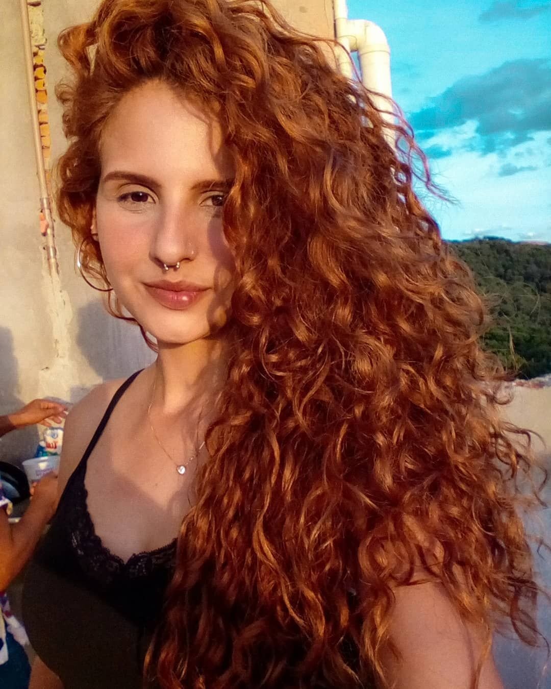 Ккцвет волос на кудрявые волосы