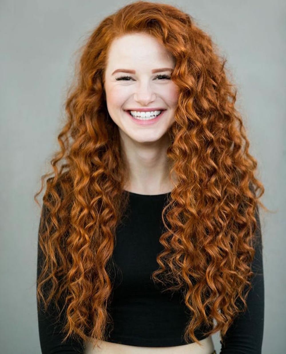 Мэделин Петш волосы