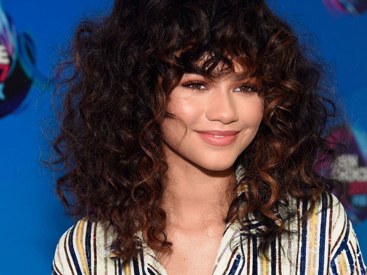 Лохматые короткие волосы