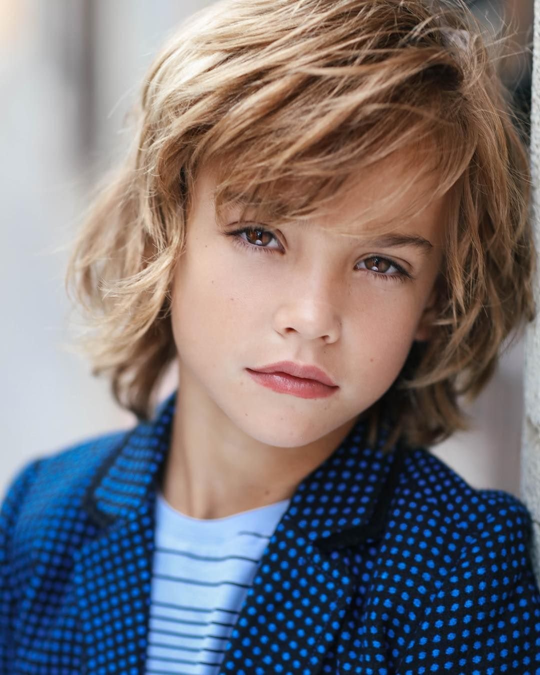 Модельные длинные стрижки для мальчиков