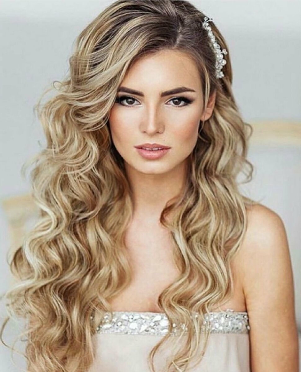 Прически с распущенными волосами