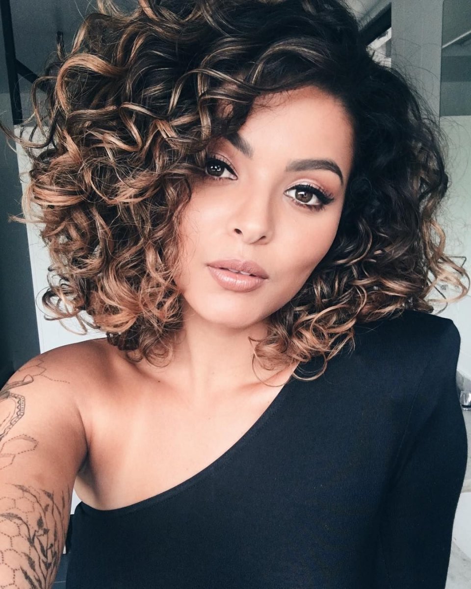 Прическа Локоны