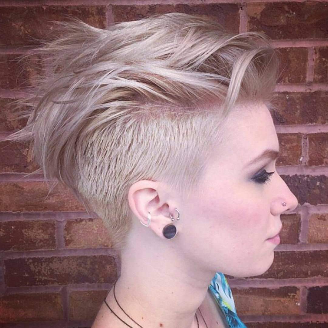 Женские стрижки с выбритыми висками и затылком