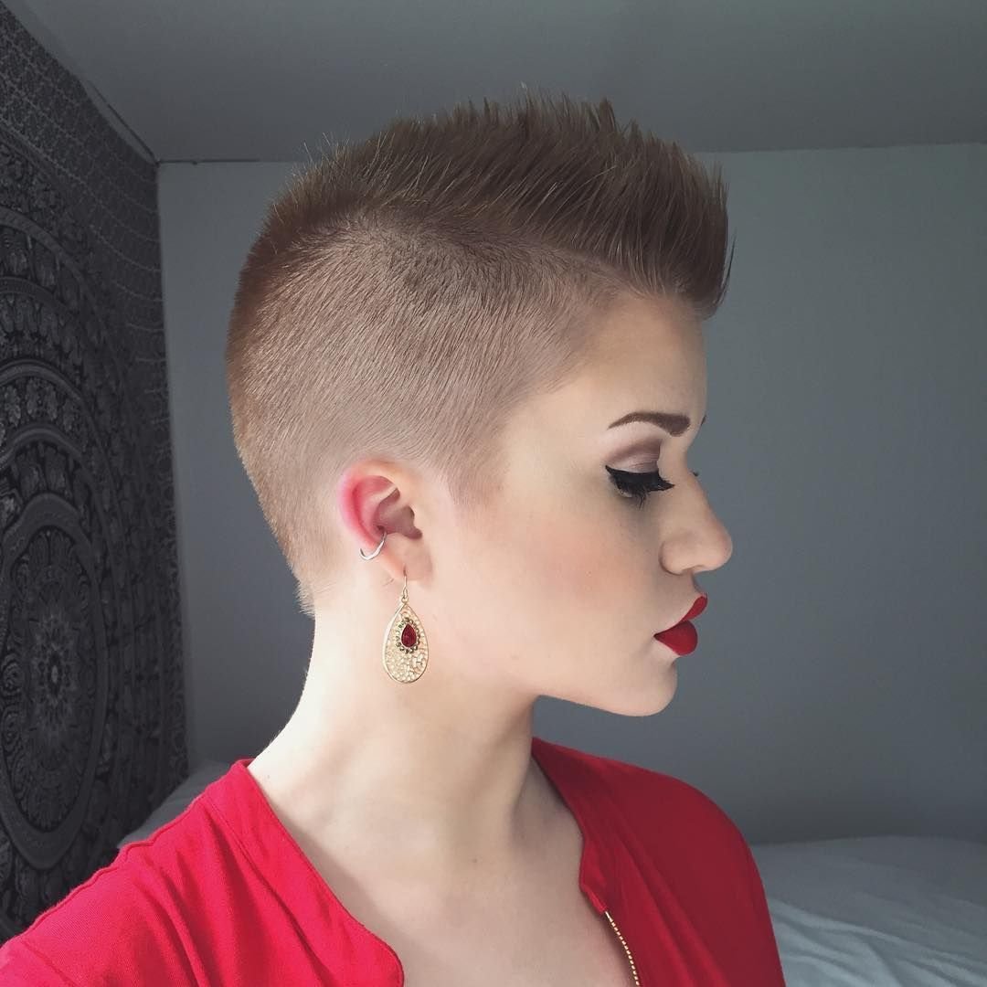 Андеркат ирокез женский