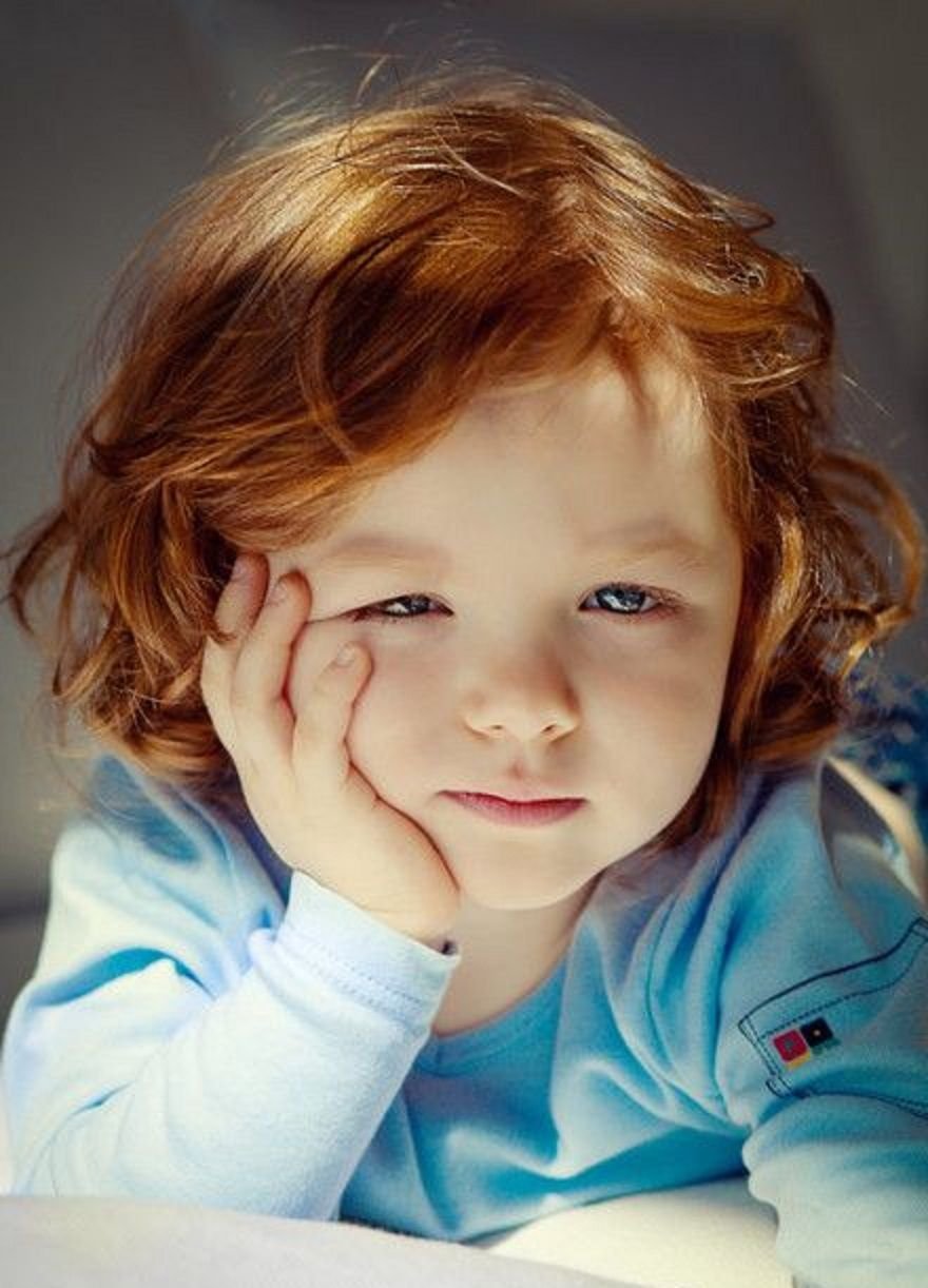 Дети с рыжими волосами и зелеными глазами