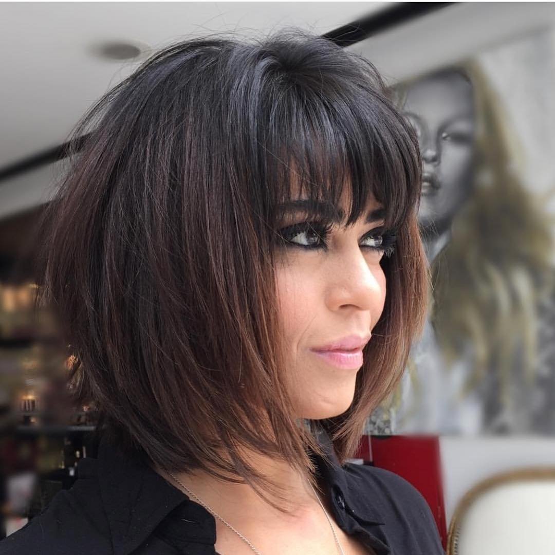 Стрижка Каскад на густой волос с челкой