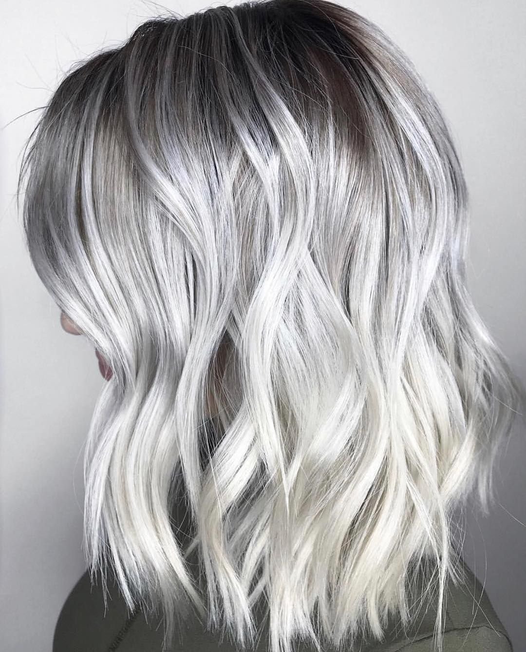 Пепельно платиновый блонд