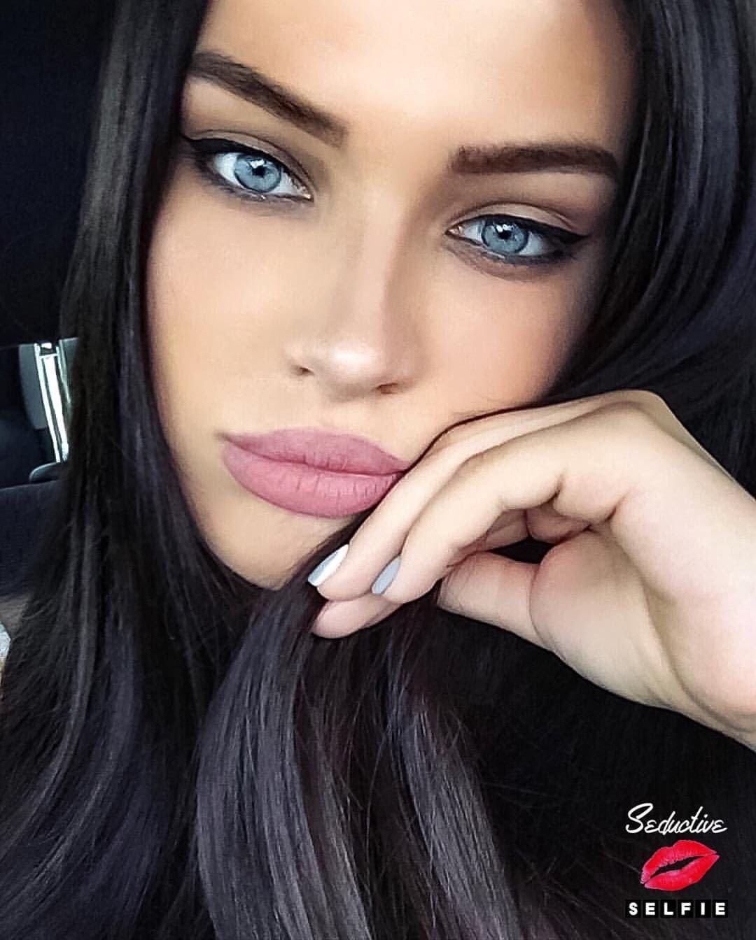 Адриана Лима