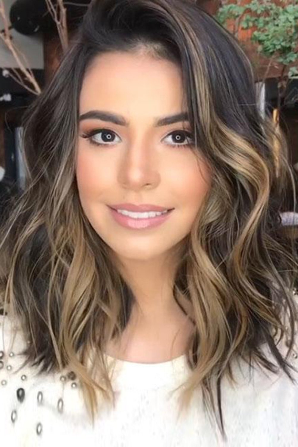 Легкие Локоны на средние темные волосы