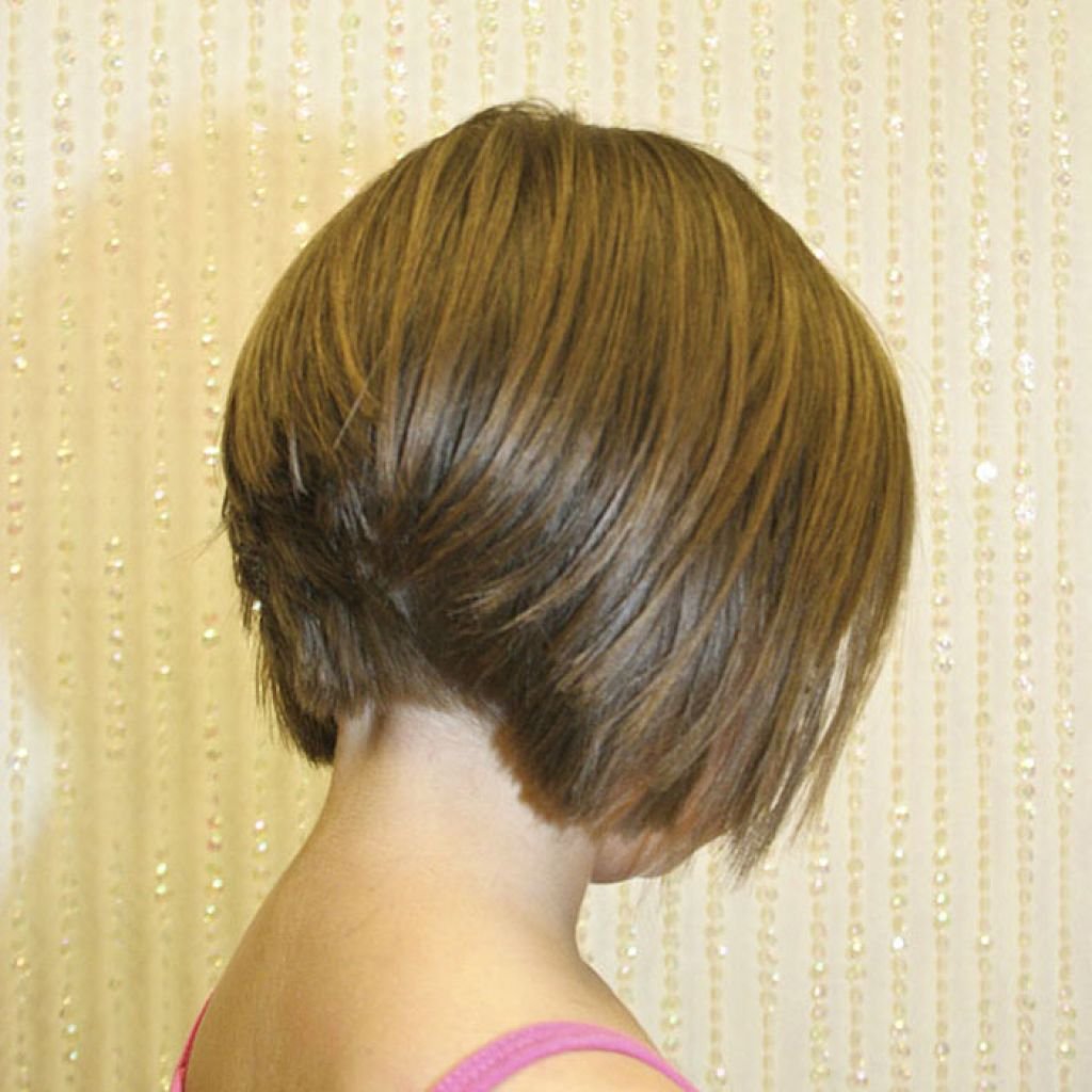 Каре на ножке для девочки