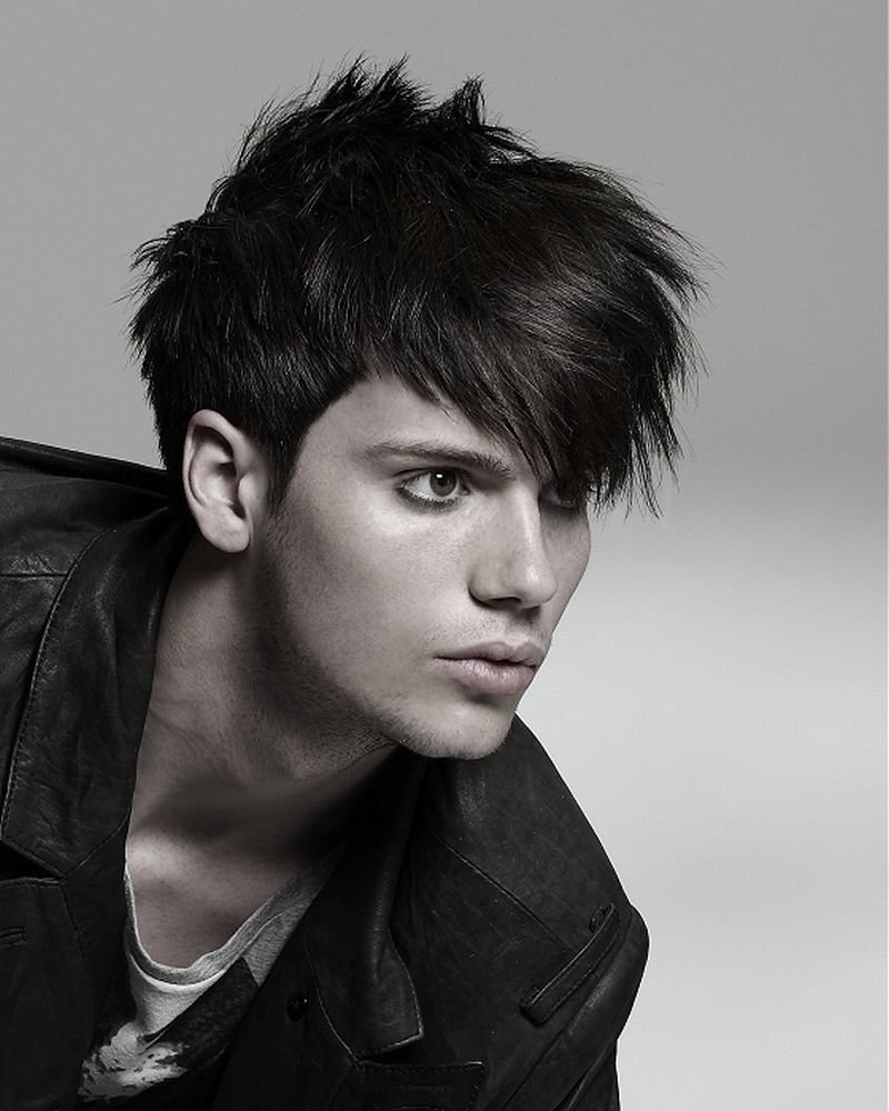 Мужские стрижки с челкой