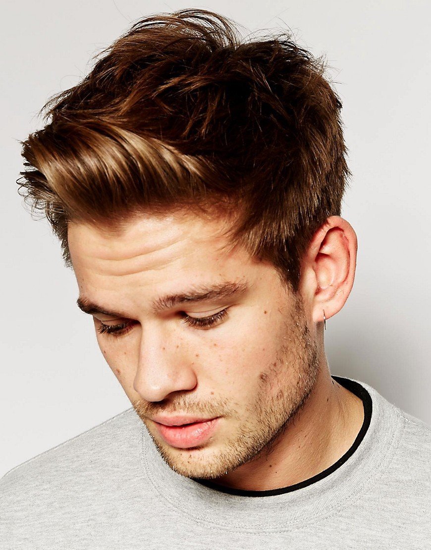 Мужские прически с челкой вверх
