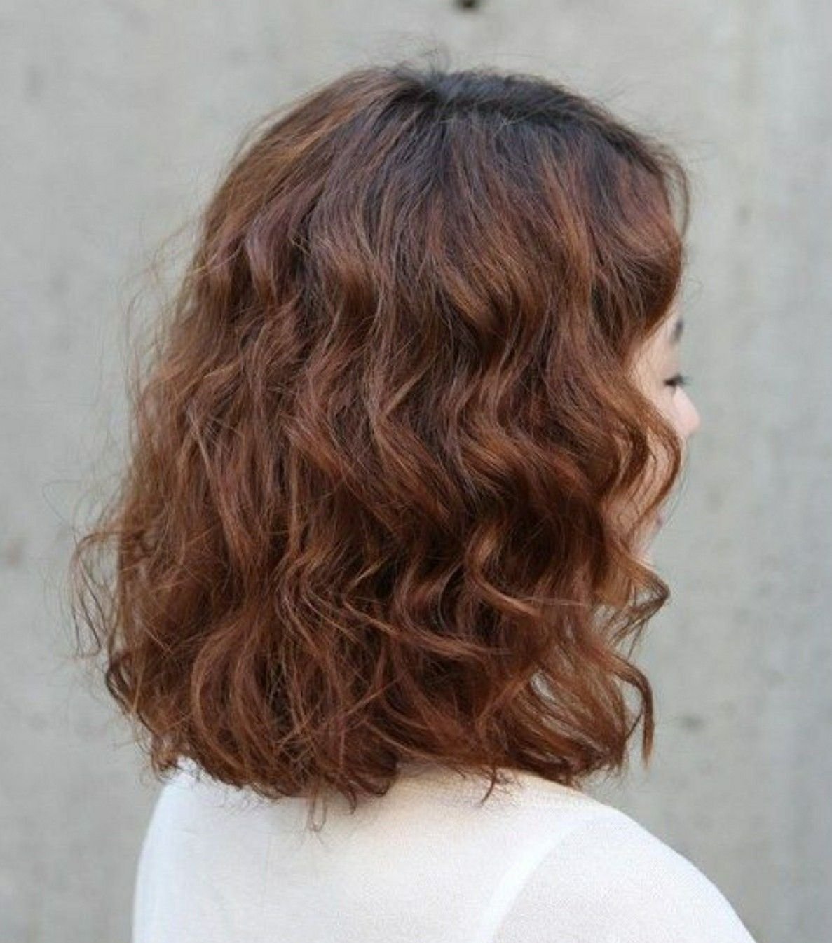 Длинное каре на кудрявые волосы