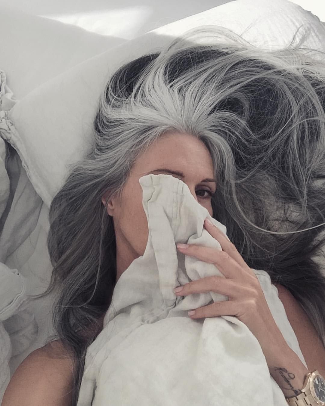 Стрижки с седыми волосами для женщин