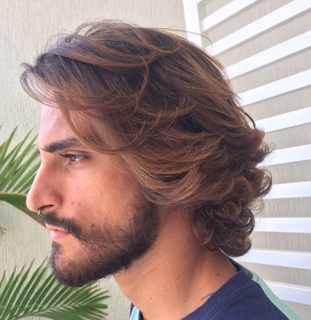 Вьющиеся мужские волосы длинные