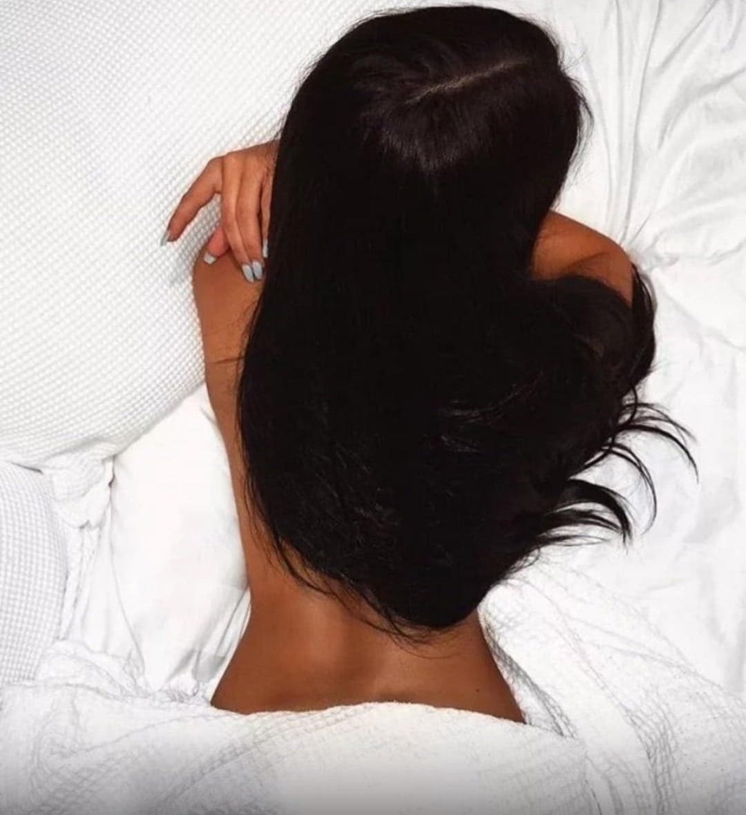 Растяжка на длинные черные волосы