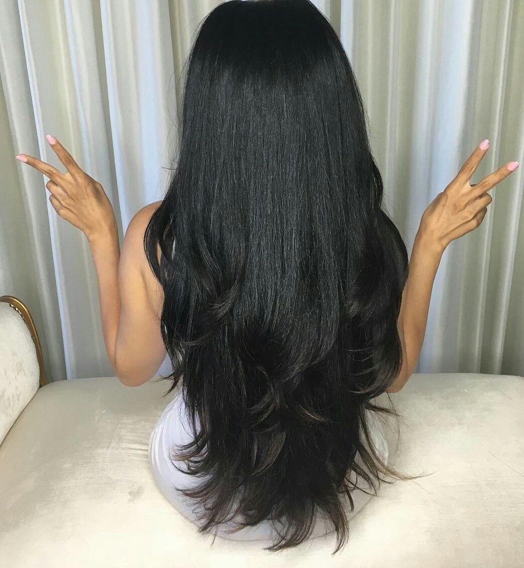 Красивые длинные темные волосы