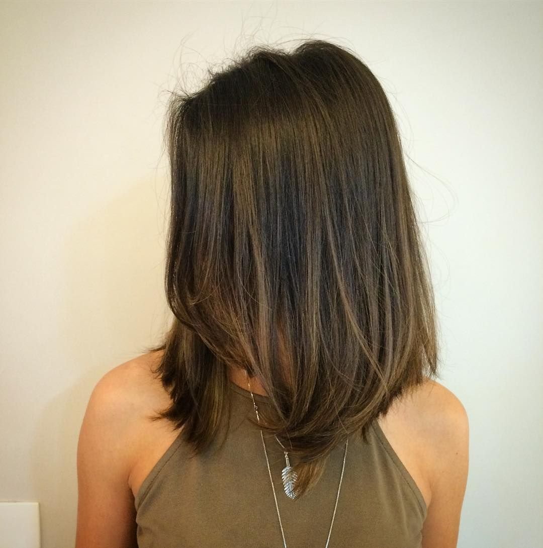 Волосы ниже лопаток с челкой