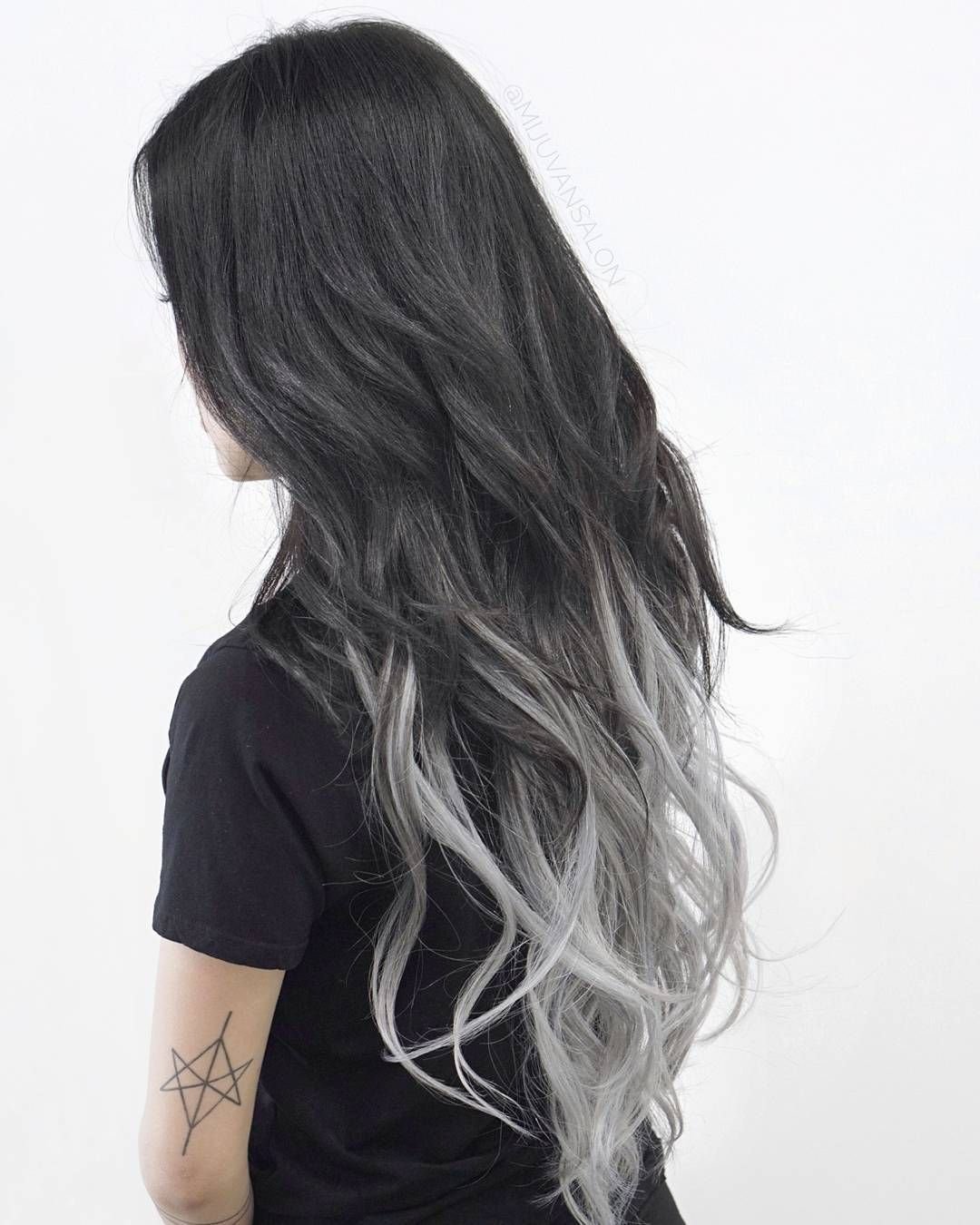 Пепельные пряди