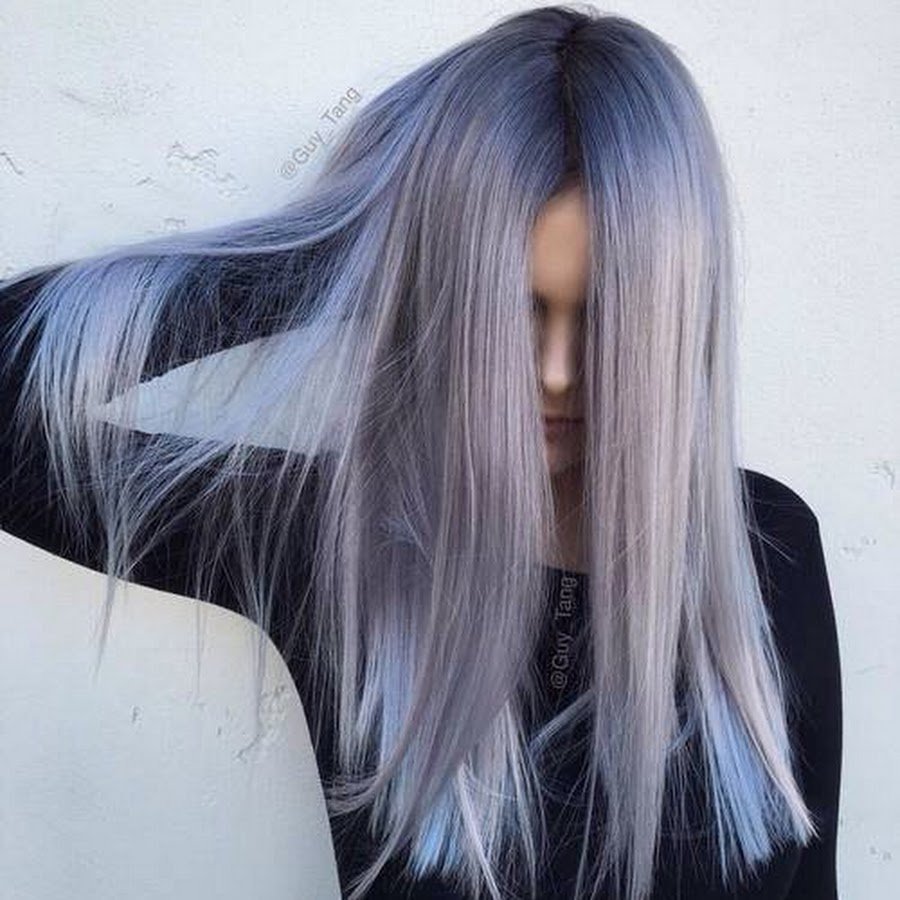 Пепельные волосы с синими концами