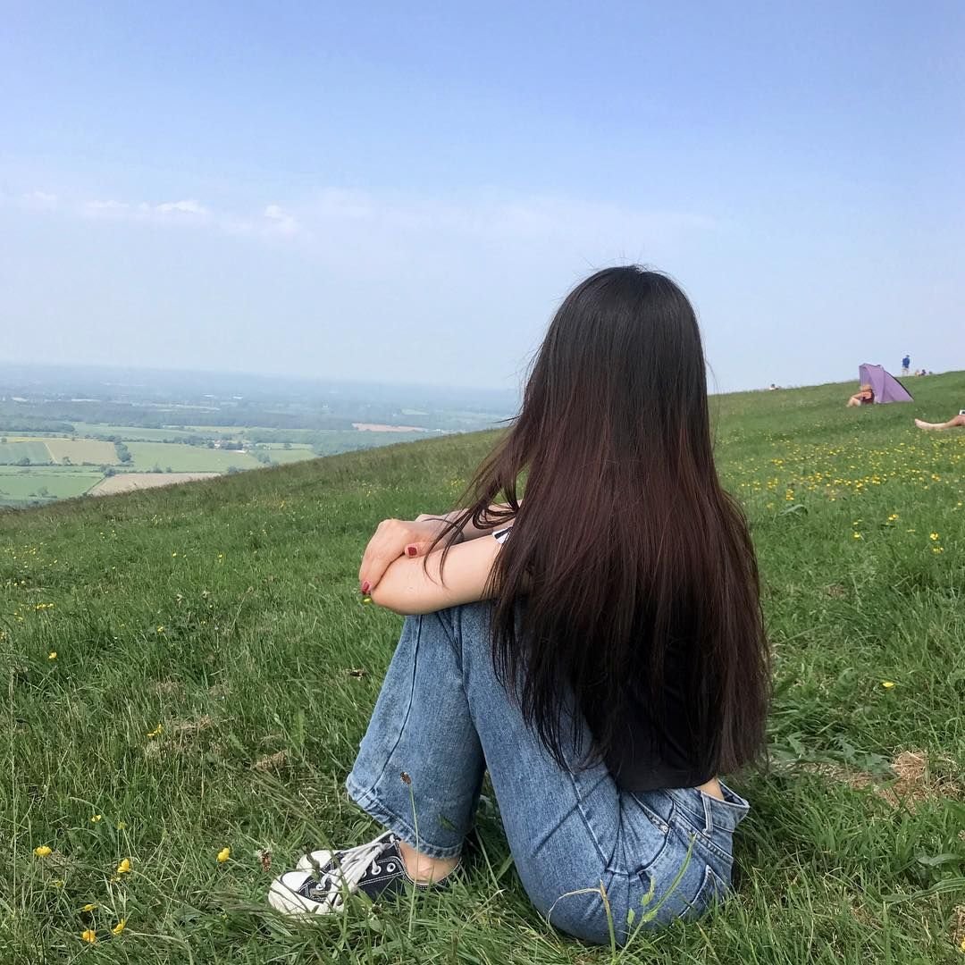 Красивый казашки со спины