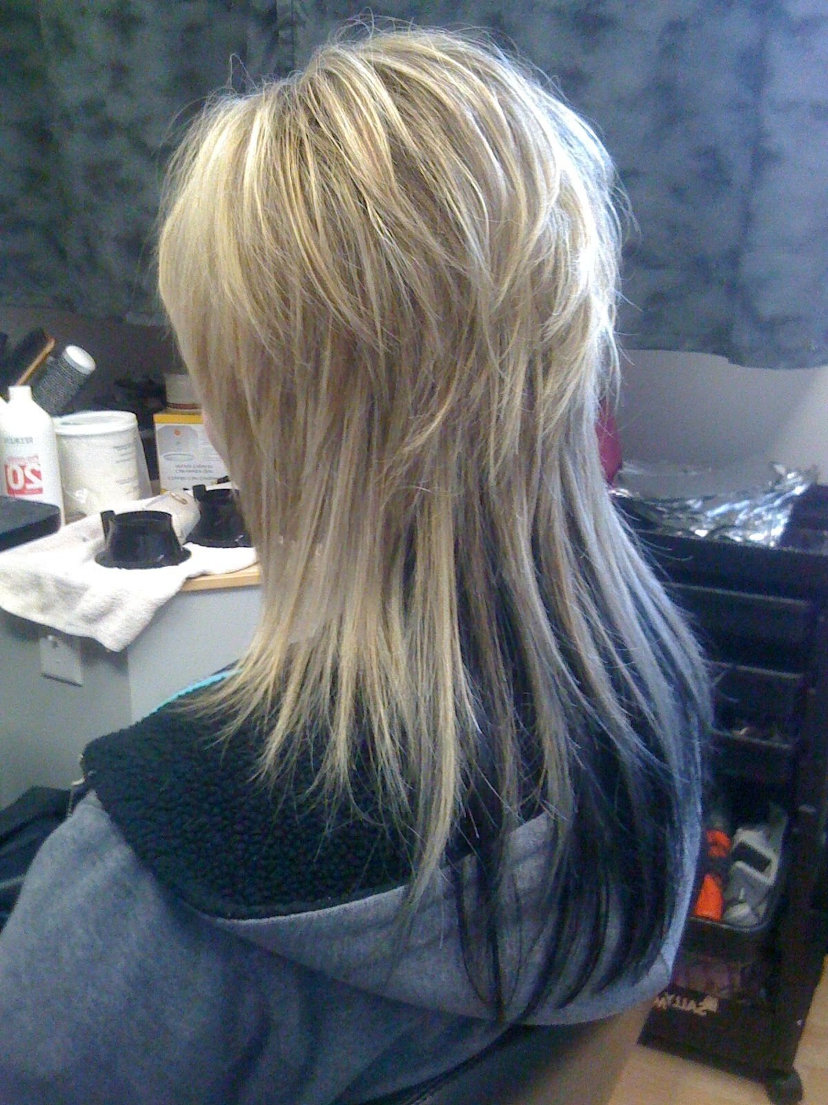 Стрижка шапочка на длинные волосы