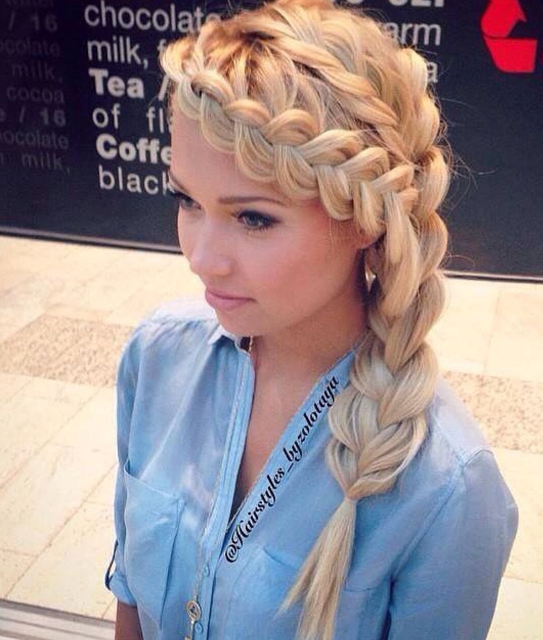 Две косы на выпускной