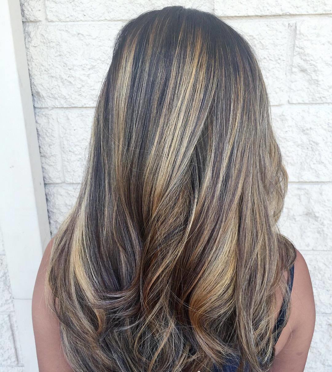 Окрашивание на темные прямые волосы