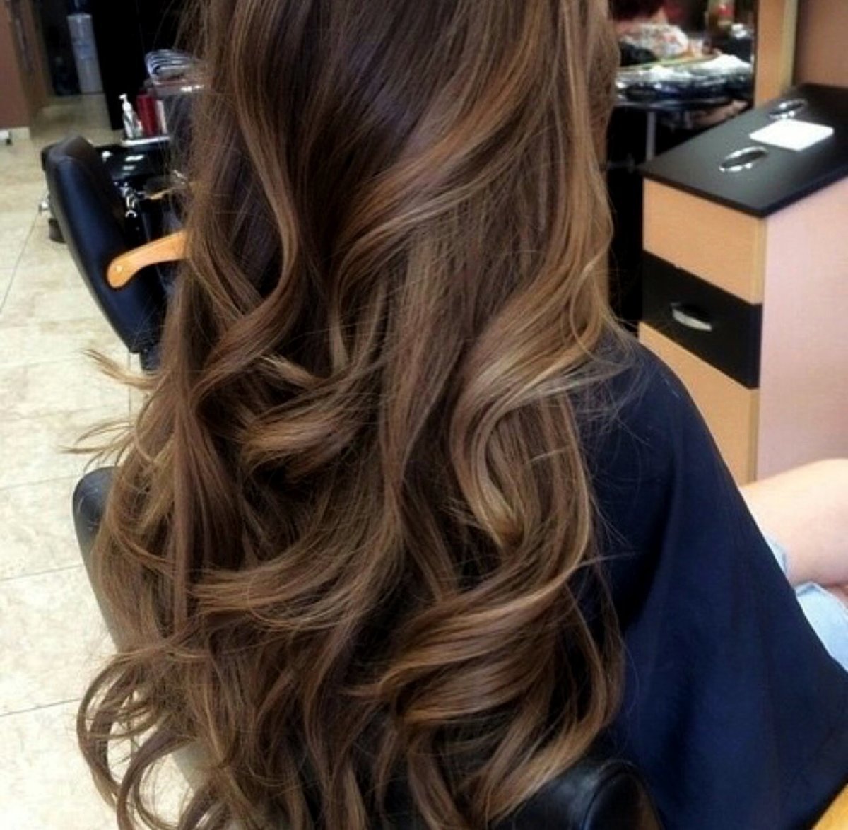 Тонкое мелирование на темные волосы