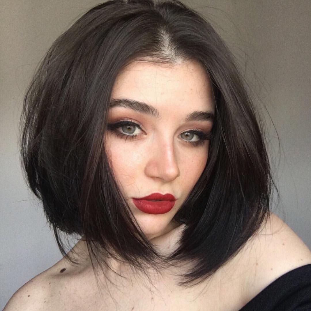 Каре черные волосы